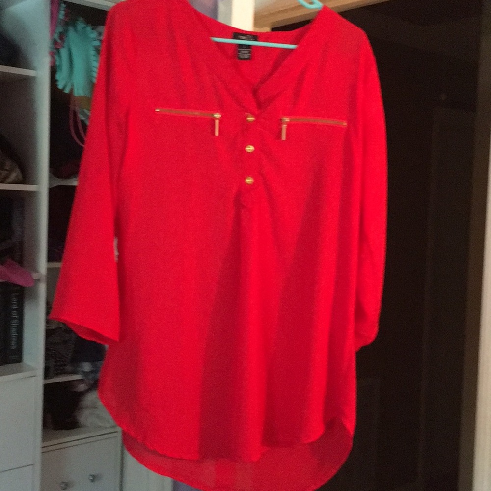 Long sleeved blouse.